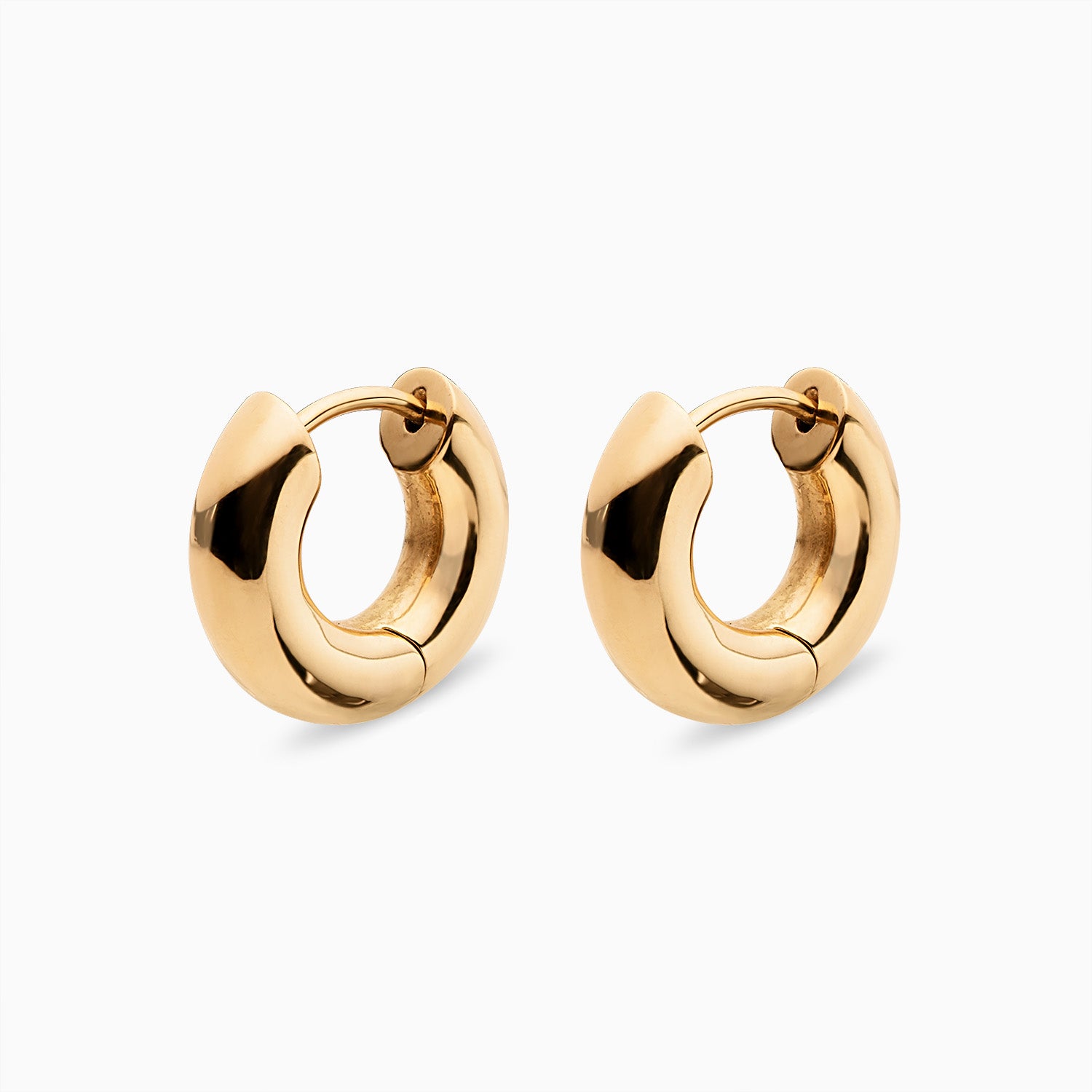 E.M. Hoop in 18K