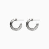 Souvenir Hoops in 18K